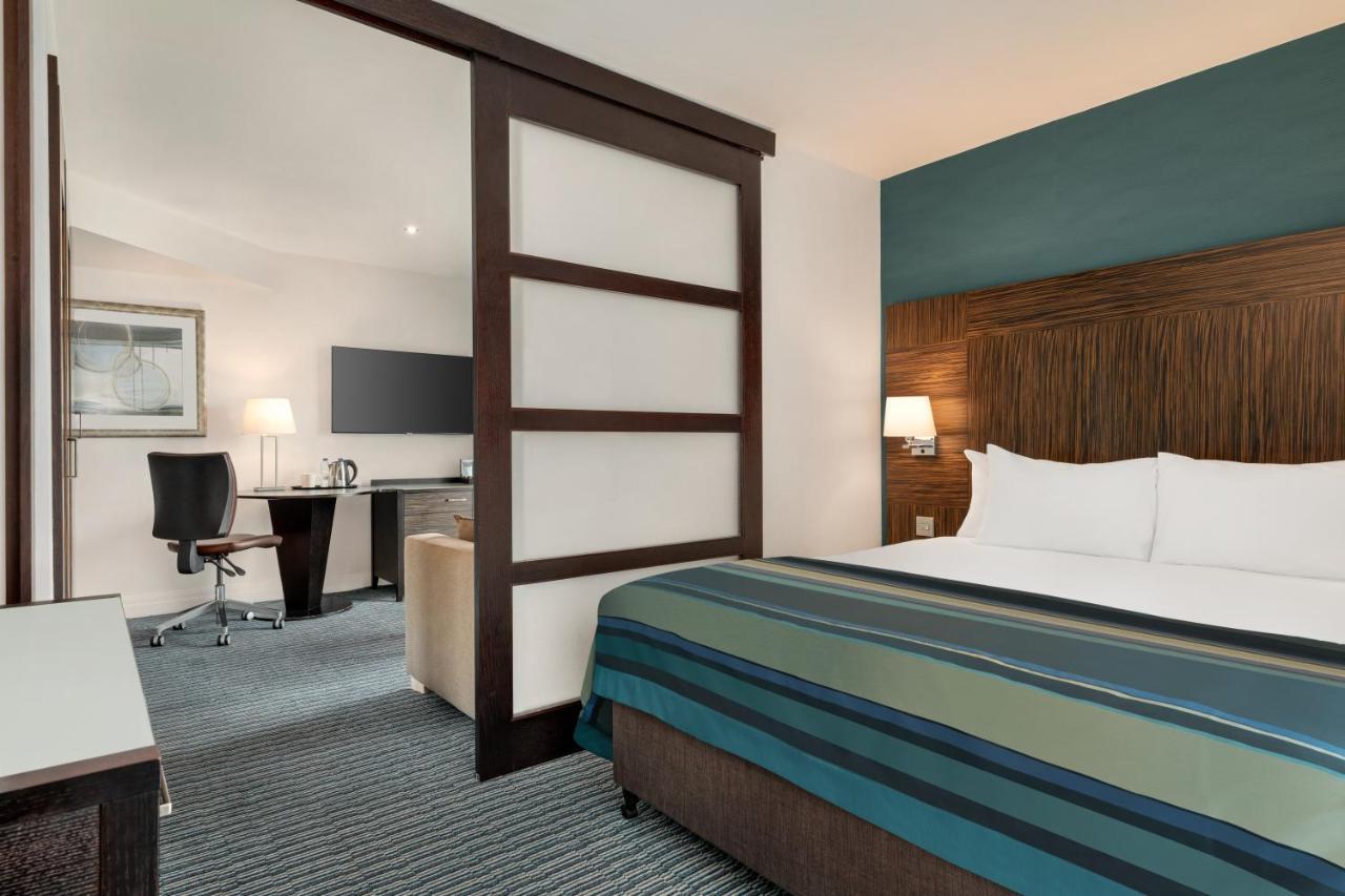 Holiday Inn Birmingham Airport - Nec By Ihg Bickenhill Exterior photo