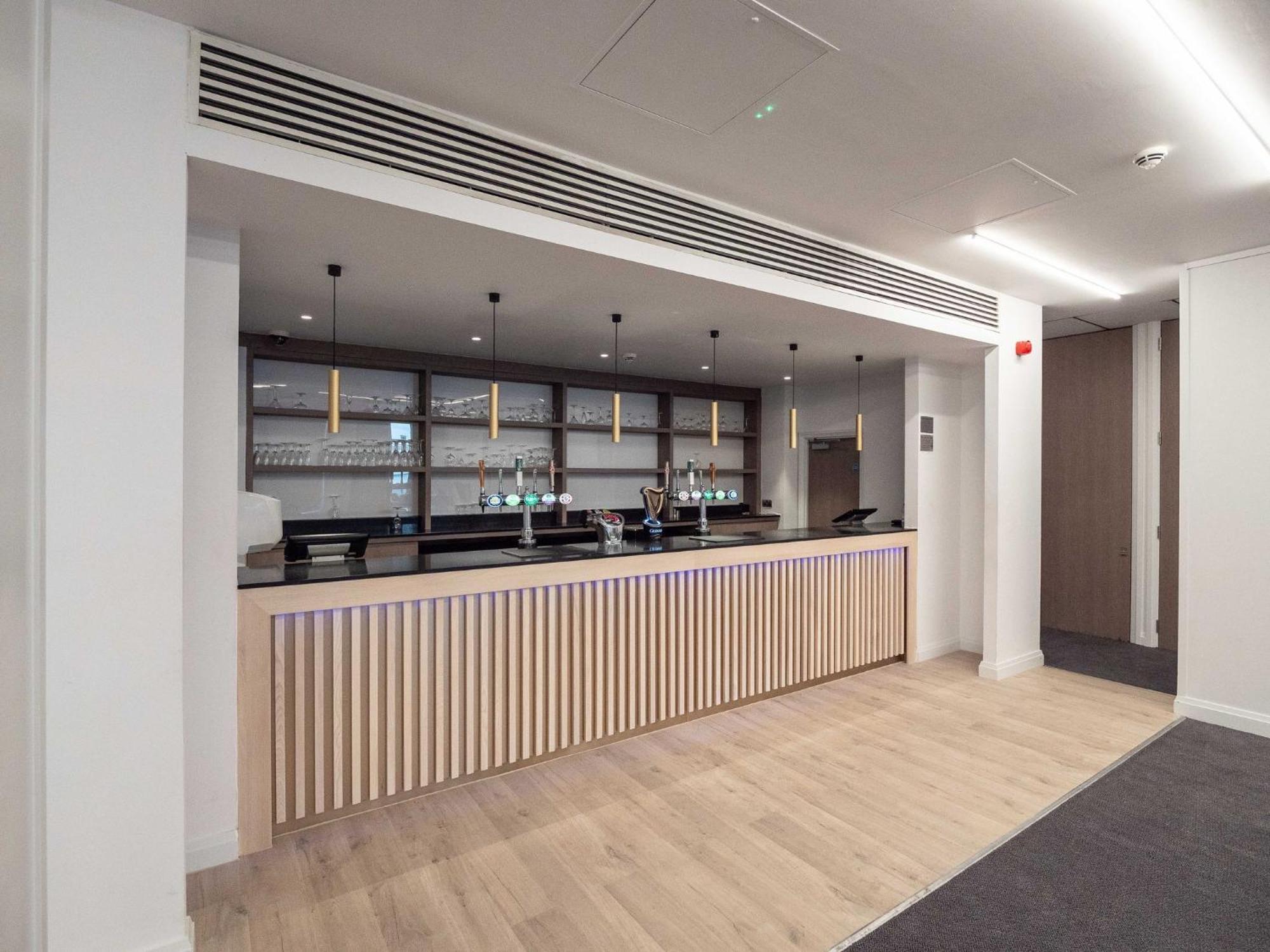 Holiday Inn Birmingham Airport - Nec By Ihg Bickenhill Exterior photo