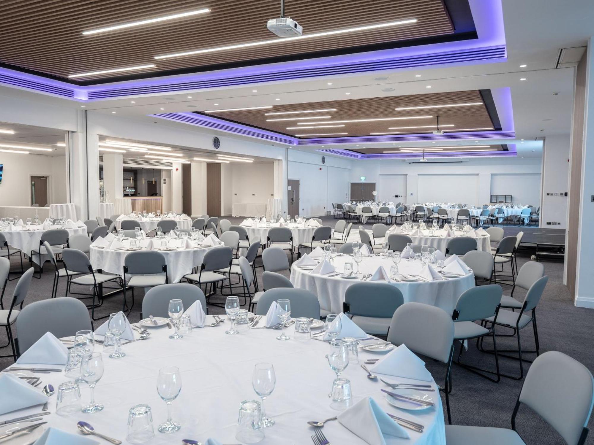 Holiday Inn Birmingham Airport - Nec By Ihg Bickenhill Exterior photo