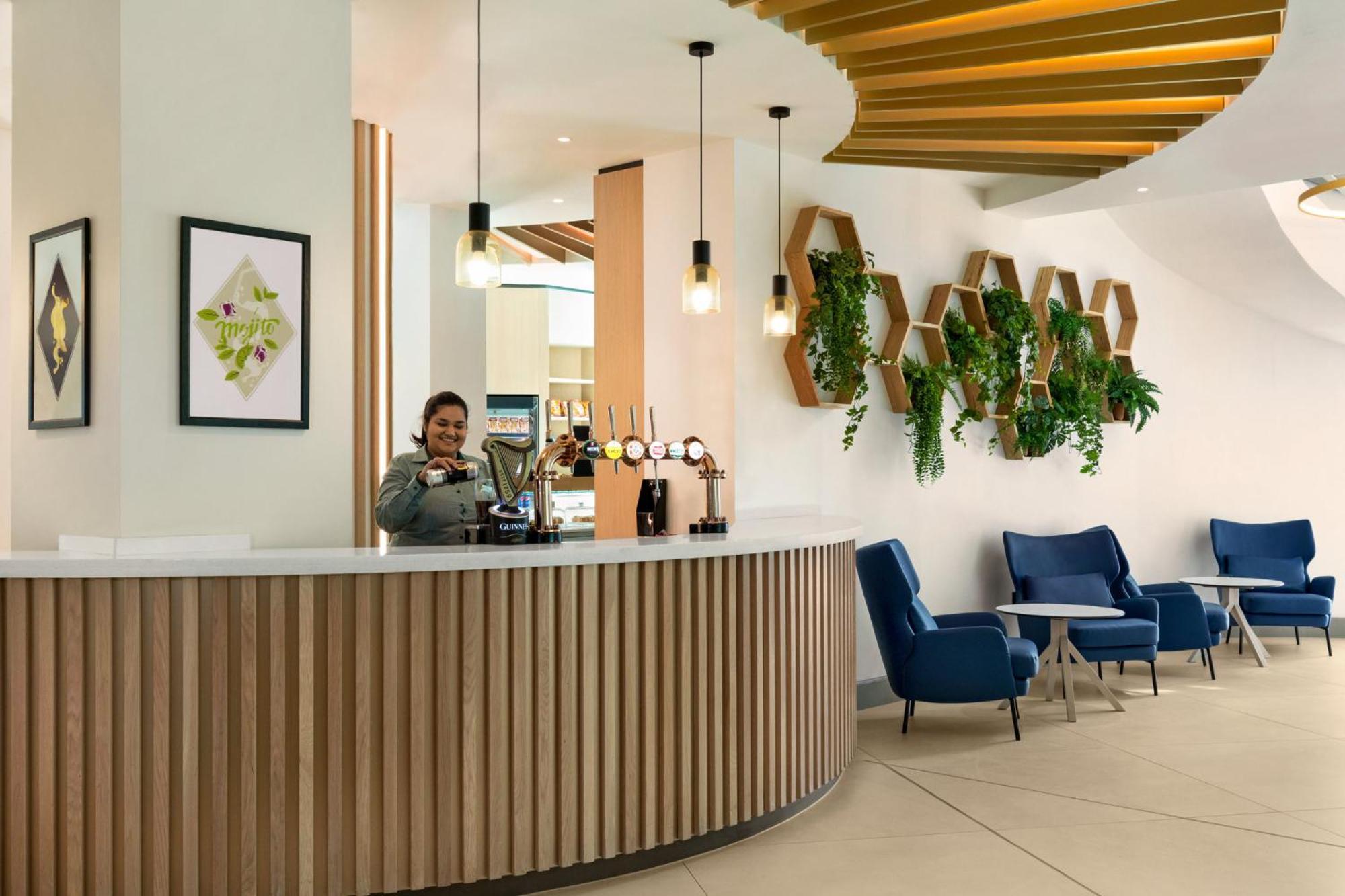 Holiday Inn Birmingham Airport - Nec By Ihg Bickenhill Exterior photo